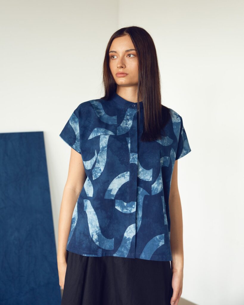 Elegantny top Rieka 1